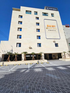Daisy hotel